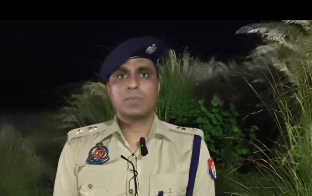 मामले में अपना बयान जारी करते एसएसपी अनिल मामले में अपना बयान जारी करते एसएसपी अनिल