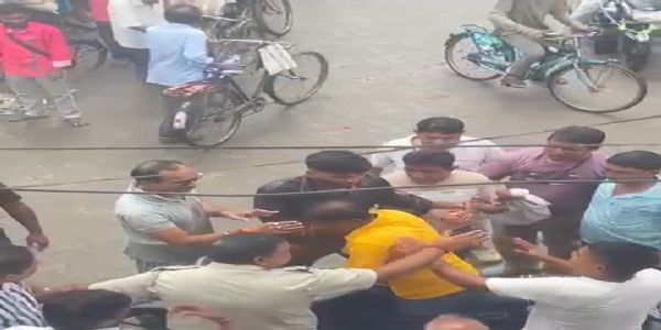 बांसबेड़िया में भाजपा कार्यकर्ताओं के बीच मारपीट का आरोप, चूंचुड़ा विधायक की मौजूदगी को लेकर विवाद