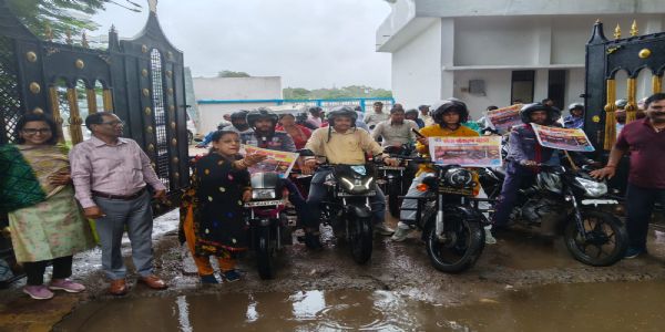 छपरा में तीन दिवसीय सेवा ज्योति यात्रा का मोटरसाइकिल रैली से हुआ समापन