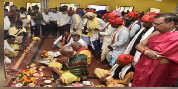 बस्तर दशहरा 2026, सिरहासार भवन में संपन्न हुई डेरी गड़ाई पूजा विधान