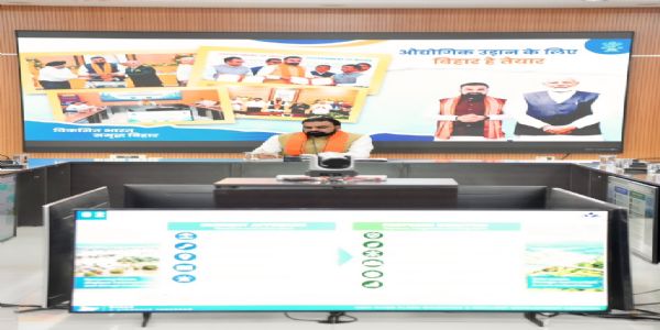 बाढ़ प्रबंधन के लिए स्थायी समाधान की दिशा में कार्ययोजना बनाकर काम करना है : मुख्यमंत्री