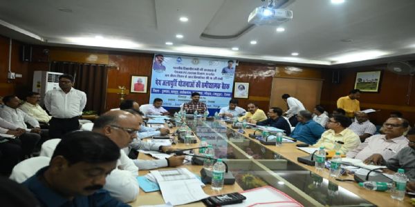 योजनाओं में शिथिलता बरतने वाली एजेंसियों पर होगी कड़ी कार्रवाई : सचिव