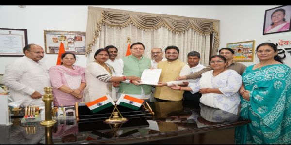 श्रमिक हितों और औद्योगिक समस्याओं को लेकर मुख्यमंत्री से मिला बीएमएस प्रतिनिधिमंडल