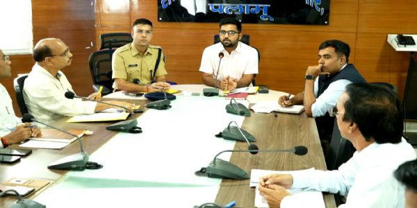 चैनपुर की घटना से सबक लेते हुए डीसी ने हॉटस्पॉट चिन्हित करने का दिया निर्देश