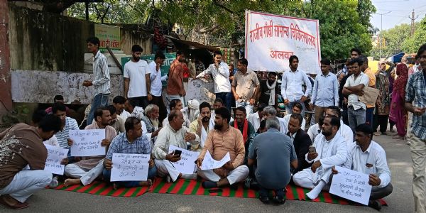 बड़ौदामेव में थाने के सामने युवक की हत्या, सिर पर पत्थर मारकर वारदात, आरोपित गिरफ्तार