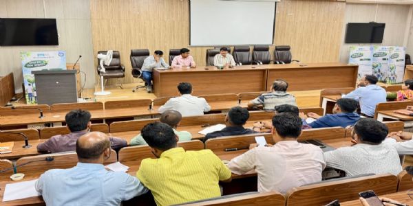 खादगढ़ा बस टर्मिनल में नगर निगम 25 से करेगा टोल वसूली