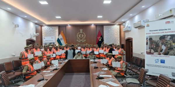 सड़क हादसों में जान बचाने के लिए पुलिसकर्मियों को दिया प्रशिक्षण