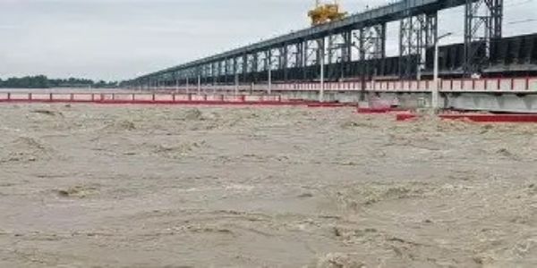 बिहार में अगले दो दिन बारिश और वज्रपात का अलर्ट, कोसी बराज पर बढ़ी सतर्कता