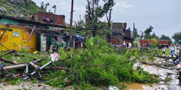 चक्रवाती तूफान अर्णव ने पालाजोरी में मचाई तबाही