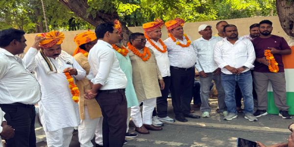 हिसार : समझौते को लागू करने में अड़चन डालने वाले अधिकारियों पर लगाम लगाए सरकार : नरेश शास्त्री