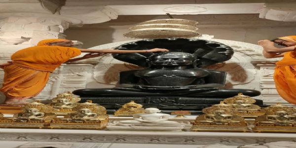मन को विषयों से हटाकर आत्मा में स्थिर करना ही 
