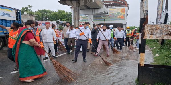 157 घंटे के सफाई अभियान में कूड़ा दोबारा जमा न हो, ऐसी व्यवस्था करें : अर्पित उपाध्याय
