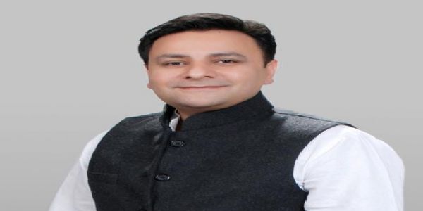 निर्वाचन विभाग कार्यालय के बाहर प्रदर्शन पर सुधीर शर्मा ने उठाए सवाल, कहा- कानून सबके लिए समान होना चाहिए