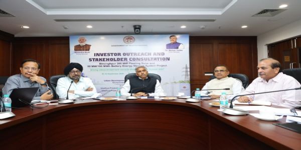 नई दिल्ली में बिरसिंहपुर सोलर-बैटरी स्टोरेज परियोजना पर निवेशक संवाद, मप्र ने निवेशकों के सामने रखी परियोजना