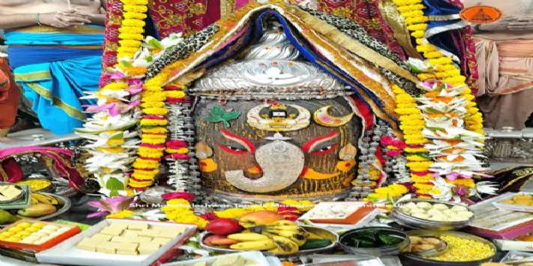 अनंत चतुर्दशी पर गणेश स्वरूप में सजे बाबा महाकाल अनंत चतुर्दशी पर गणेश स्वरूप में सजे बाबा महाकाल