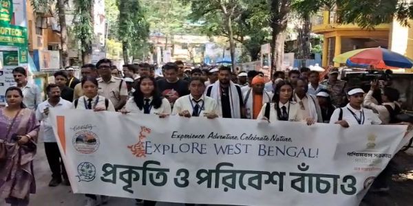 विश्व पर्यटन दिवस से पहले सिलीगुड़ी में भव्य शोभायात्रा