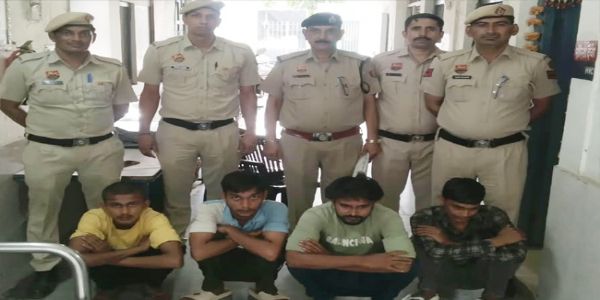 सोनीपत: बुजुर्ग से लूट में चार युवक गिरफ्तार