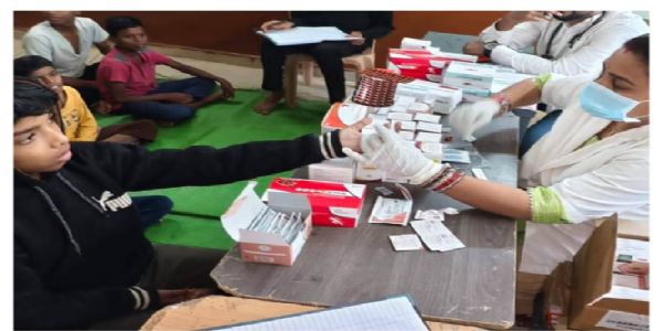 जगदलपुर के चार बालक छात्रावासों में 328 विद्यार्थियों की हुई जांच