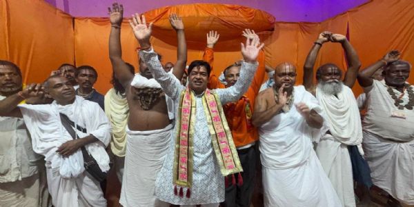 आठ राज्यों के श्रद्धालु ने श्रीकृष्ण जन्मभूमि पर भव्य मंदिर निर्माण की ली शपथ