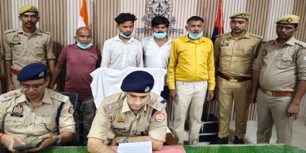 पूर्व सांसद का ट्रक रोक फर्जी जीएसटी अफसरों ने की थी वसूली,चार वांछित गिरफ्तार