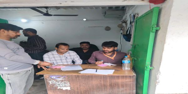 खादगढ़ा बस टर्मिनल में निगम ने शुरू की टोल टैक्स वसूली, डेढ लाख संग्रहित