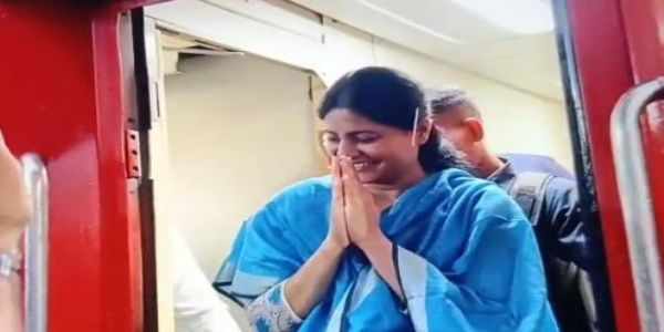 दिल मिले न मिले, हाथ मिल रहे : अनुप्रिया पटेल