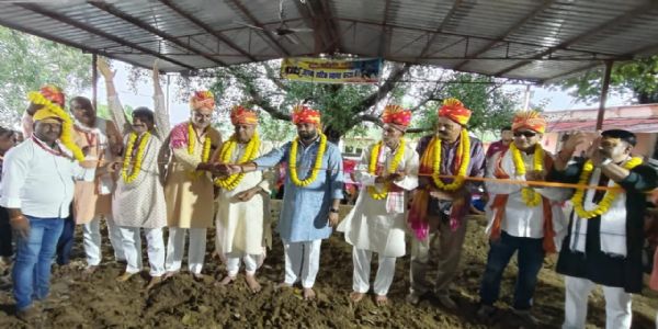 प्रयागराज केशरी अरविंद ने जीता दंगल, 51 हजार की बाजी पर कब्जा