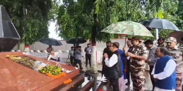 गजलीटांड़ खान दुर्घटना की 32वीं बरसी पर शहीद श्रमिकों को श्रद्धांजलि