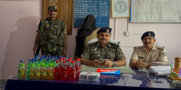 गुमटी में चोरी कर पिकअप से भाग रहा चालक गिरफ्तार, दो साथी फरार