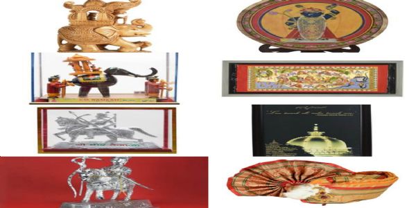 वार्षिक ई-नीलामी के लिए उपहारों की एक झलक। वार्षिक ई-नीलामी के लिए उपहारों की एक झलक।