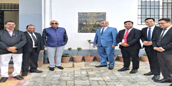 सुपौल और निर्मली व्यवहार न्यायालय पहुंचने पर न्यायमूर्ति राजीव राय का स्वागत