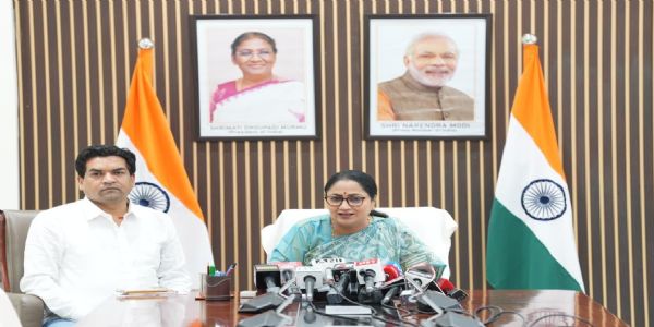 चुनाव आयोग को लेकर राहुल गांधी व विपक्षी नेताओं की गतिविधियां देशद्रोह से कम नहीं : रेखा गुप्ता