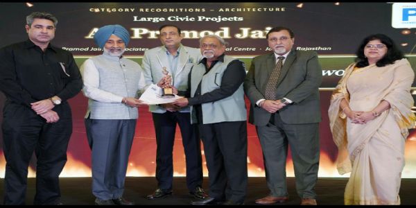 मारवाड़ इंटरनेशनल सेंटर के उत्कृष्ट डिजाइन पर वास्तुकार प्रमोद जैन सम्मानित