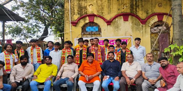 दुर्गा पूजा में सुरक्षा और सेवा के लिए 300 सदस्य संभालेंगे मोर्चा, युवा दस्ता की बैठक में फैसला