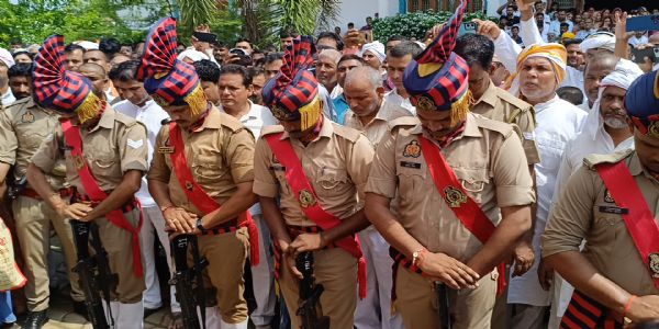 राजकीय सम्मान के साथ पूर्व नेता प्रतिपक्ष रामगोविंद चौधरी का हुआ अंतिम संस्कार, हजारों लोगों ने नम आंखों से दी विदाई