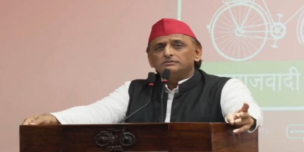 चुनाव आयोग की गड़बड़ी से 2022 में हारी थी सपा, अब बचाव कर रही भाजपा : अखिलेश यादव