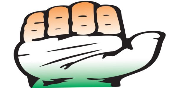 कांग्रेस नेताओं ने मंत्री दीपिका से मिलकर जताया शोक
