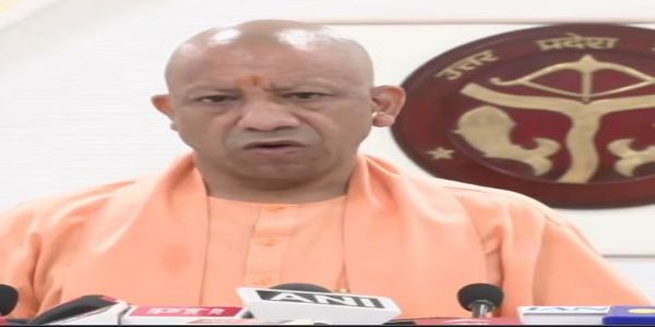 कांग्रेस सपा आरजेडी द्वारा एसआई पर हायतौबा मचाना दुर्भाग्यपूर्ण : मुख्यमंत्री योगी
