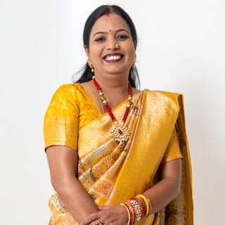 लोक गायिका सीमा मिश्रा