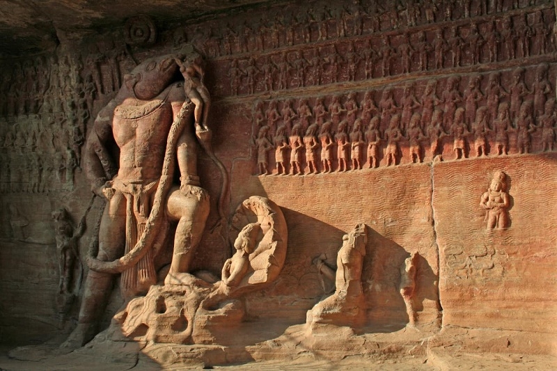 उदयगिरि गुफाएँ : विदिशा उदयगिरि गुफाएँ : विदिशा