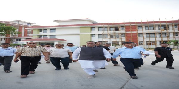 अशोक सिंघल ने कोकराझार और बंगाईगांव में स्वास्थ्य सेवाओं की समीक्षा की