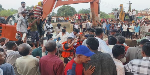 पाईप के नीचे फंसा था बालक का शव, 24 घंटे रेस्क्यू के बाद मिला