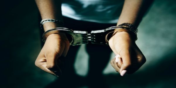 सरकारी योजना की राशि में गड़बड़ी के आरोप में खड़गपुर के पूर्व निरीक्षक गिरफ्तार