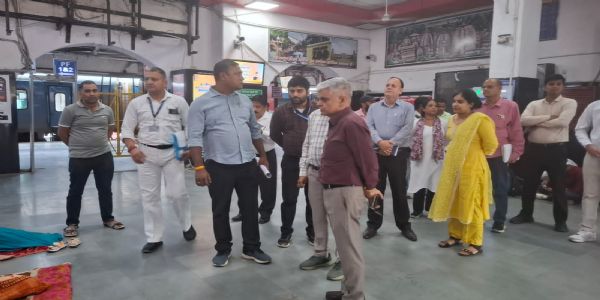 गैर-किराया राजस्व से संबंधित पहलों को और प्रभावी ढंग से क्रियान्वित करें : मुख्य वाणिज्य प्रबंधक