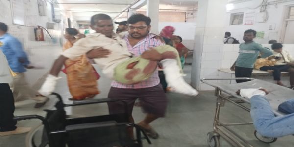 अनूपपुर: दो अलग-अलग सड़क दुर्घटनाओं में 5 घायल