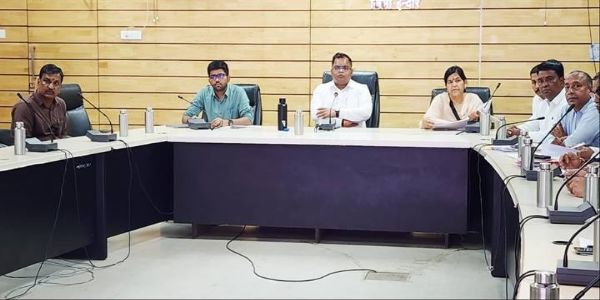 इंदौरः जिले के सभी 610 गांवों में घर-घर से कचरा संग्रहण की होगी व्यवस्था
