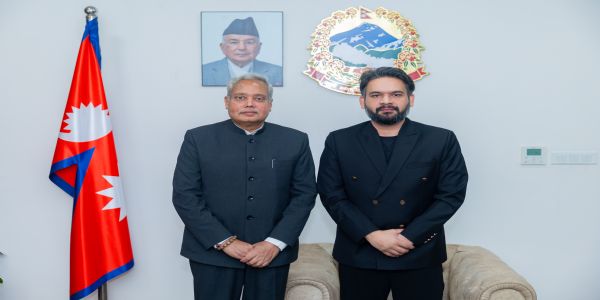 भारतीय राजदूत की नेपाल के प्रधानमंत्री के साथ विदाई भेट भारतीय राजदूत की नेपाल के प्रधानमंत्री के साथ विदाई भेट