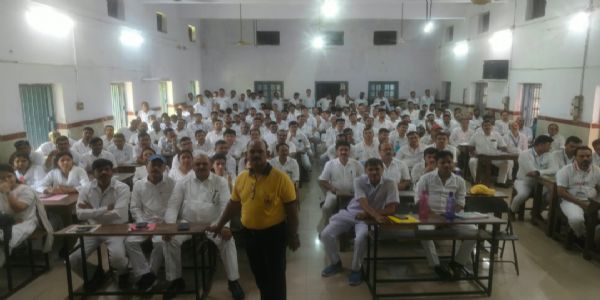 आपदा के समय प्राथमिक उपचार में संवेदना और कार्य-सीमा की समझ जरूरी : संतोष