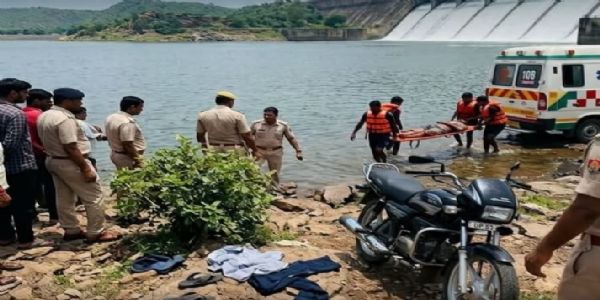 झांसी : सुकवा-ढुकवा डैम में तीन युवकों के शव मिलने से सनसनी, पुलिस शिनाख्त में जुटी