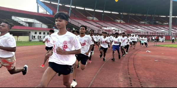 रेड रन प्रतियोगिता में बबलू टुडू और पानो बास्के ने मारी बाजी